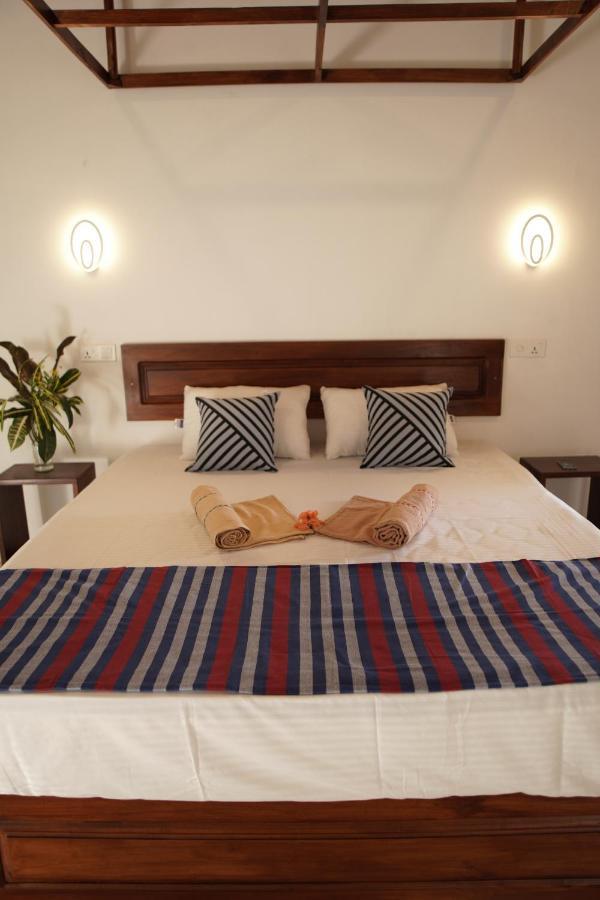 Hotel Surf Nest Hiriketiya à Dikwella Extérieur photo