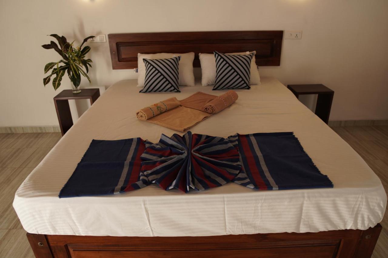 Hotel Surf Nest Hiriketiya à Dikwella Extérieur photo