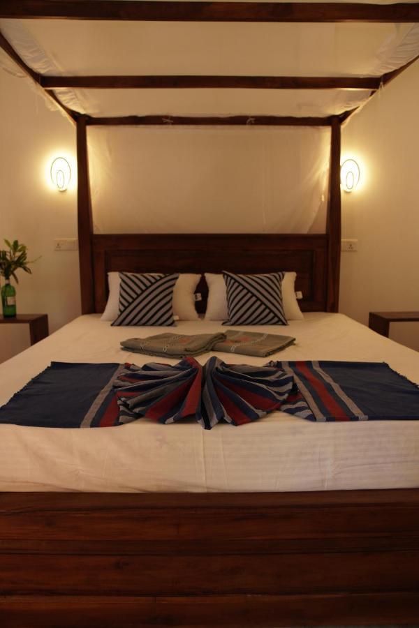Hotel Surf Nest Hiriketiya à Dikwella Extérieur photo