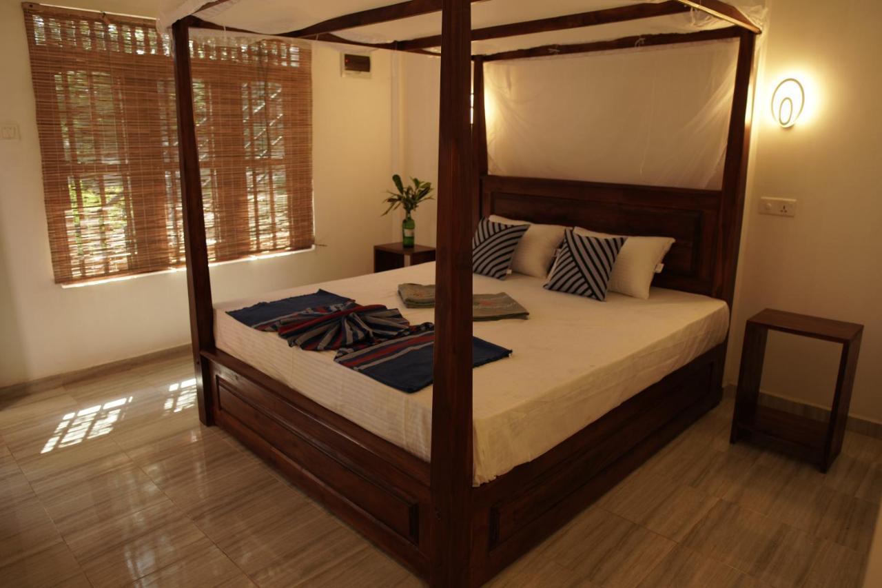 Hotel Surf Nest Hiriketiya à Dikwella Extérieur photo